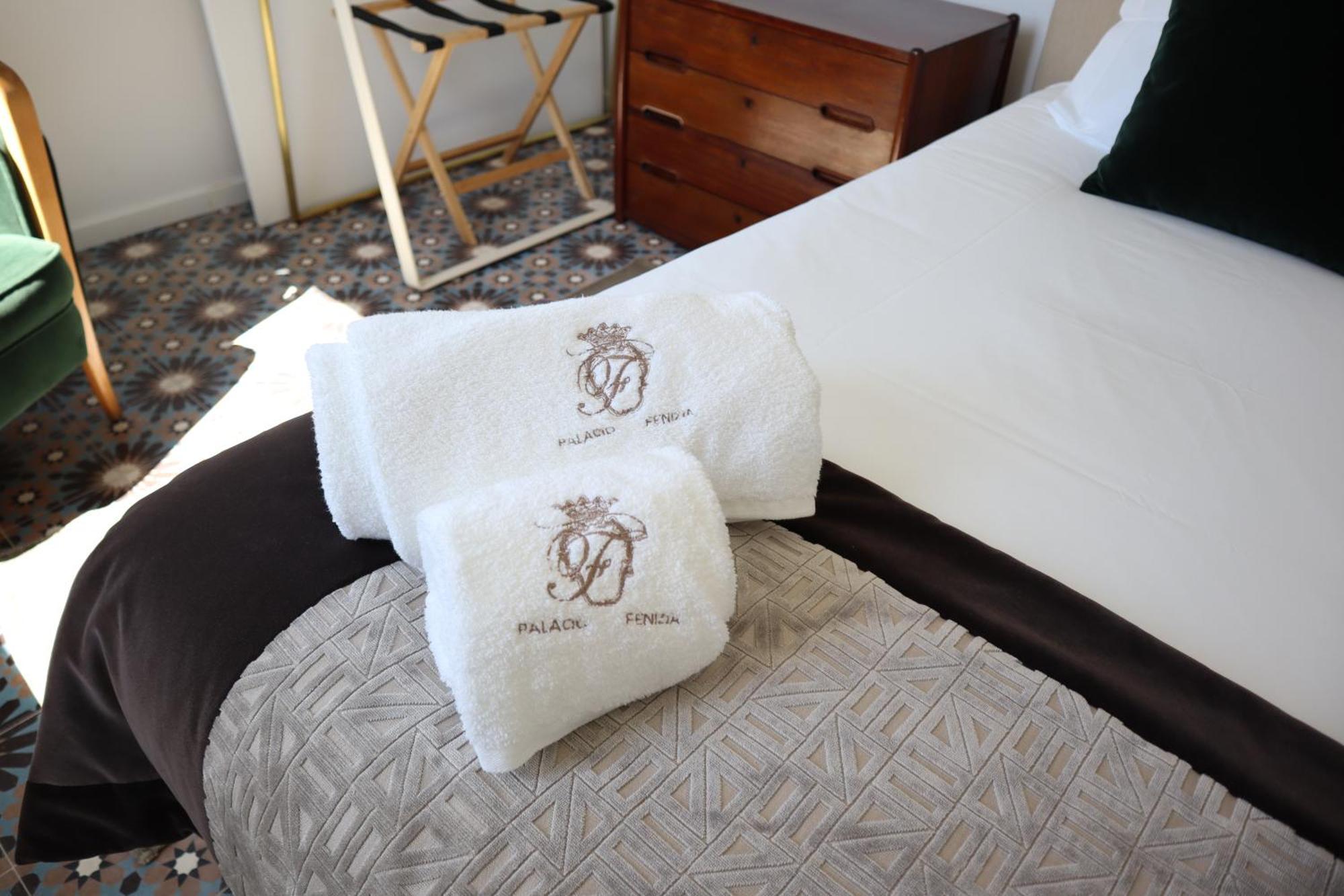 Palacio Fenizia Lux Apartments OOporto Rum bild